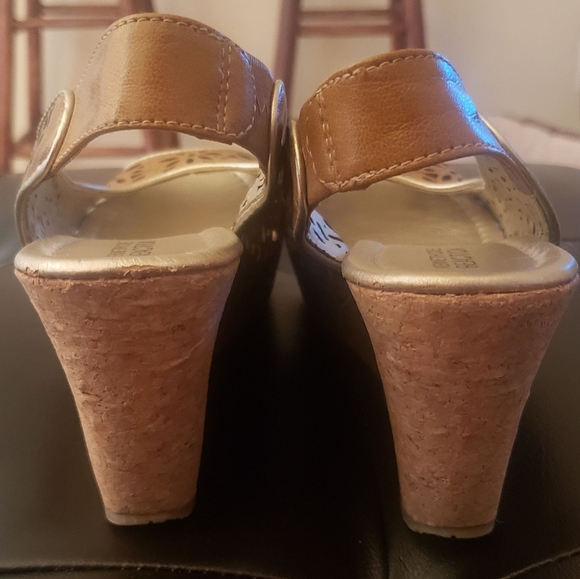 Wedges - Picture 3 of 3